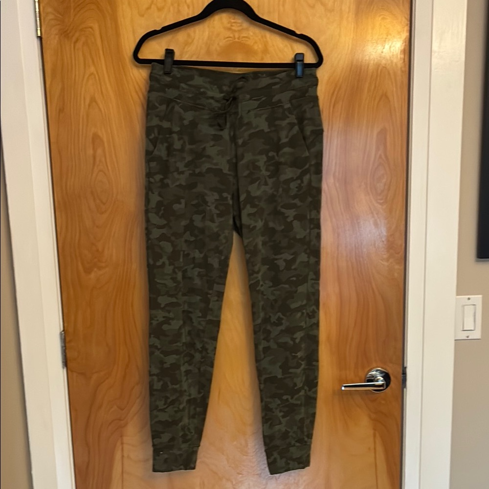 Women’s Lululemon Camo Print Jogger Pants - Olive Green